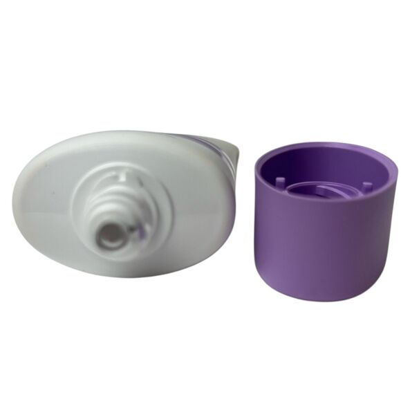 Tarte Shape Tape Waterproof Body Makeup – Shade Light (Discontinued) - Picture 3 of 3